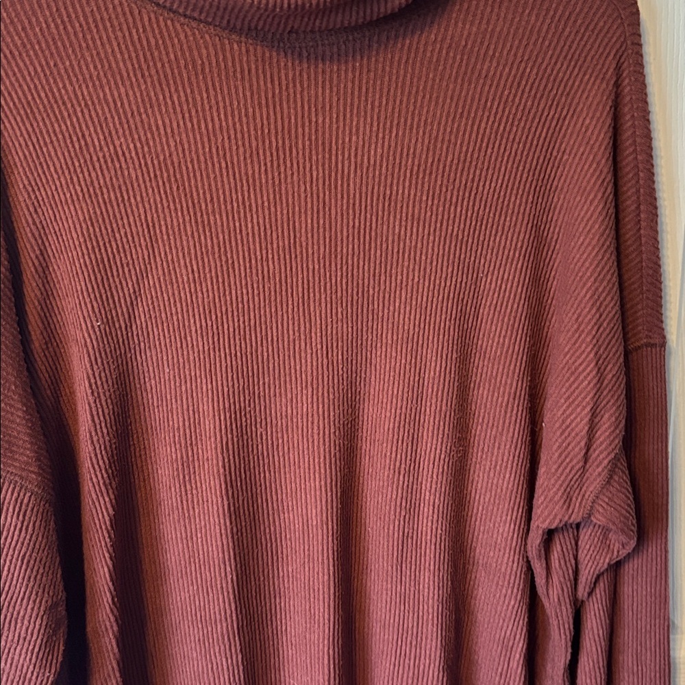 Textured Turtleneck - Picture 2 of 6